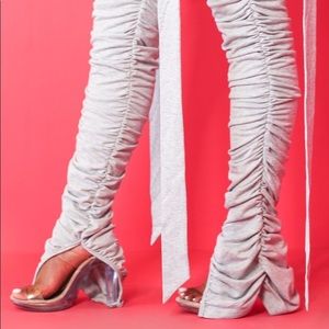 Irregular Exposure Ruched Wing Pant